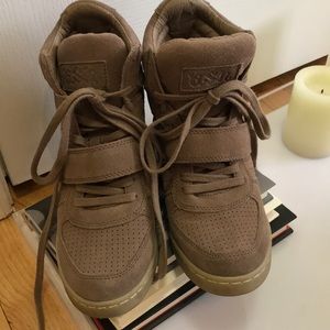 Ash Bowie suede Hidden Wedge Sz 39